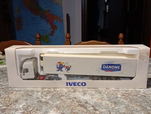 Old cars iveco eurostar - old,