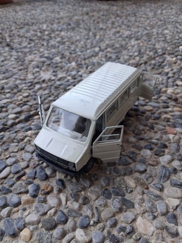 Old cars iveco unic - cars,