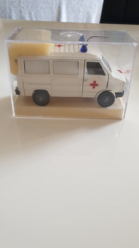 Voiture miniature old - voiture, 1/43